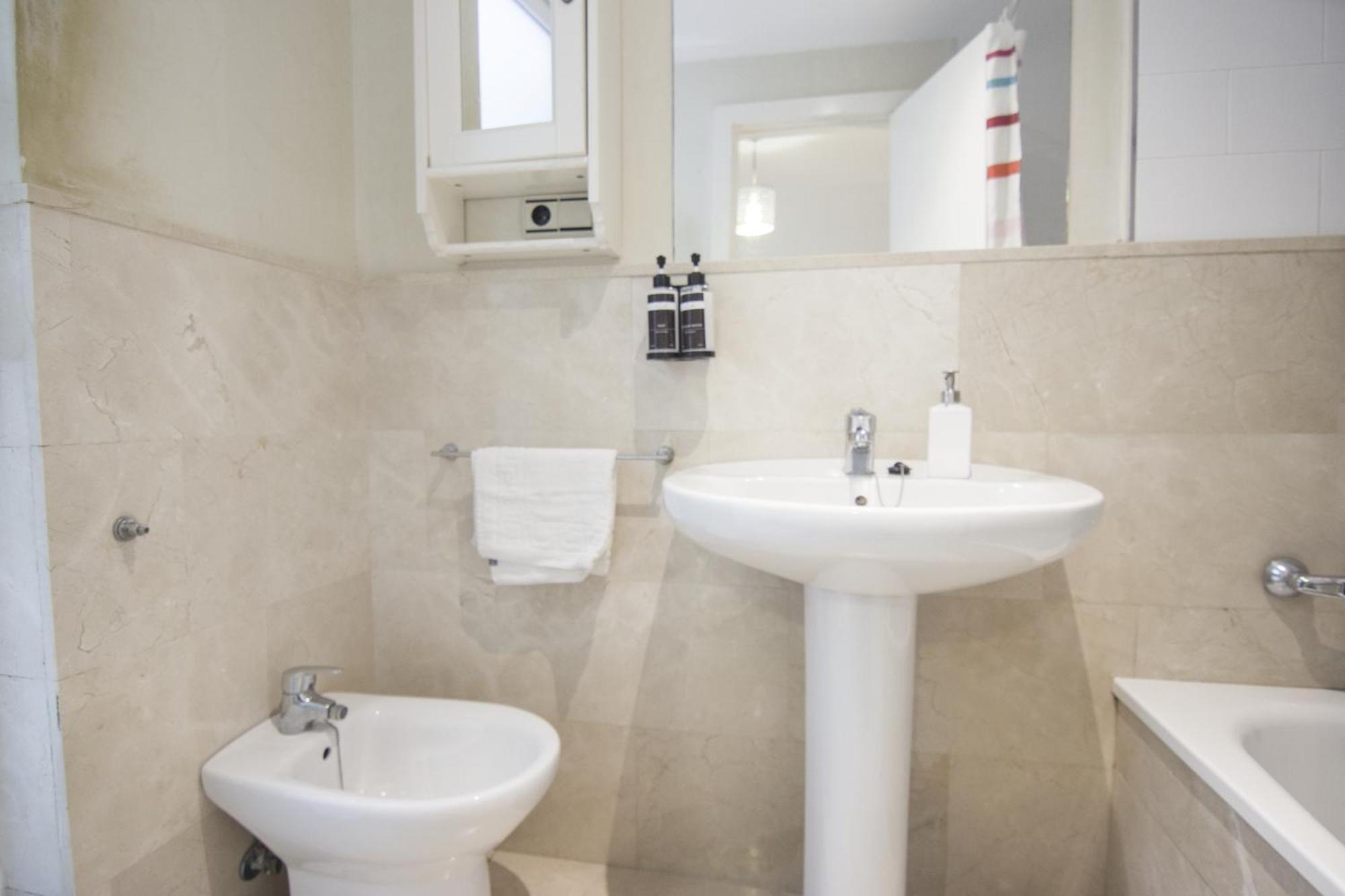 Apartamento Rentalsevilla Compania *